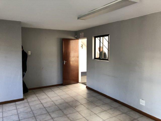 To Let commercial Property for Rent in Montague Gardens Western Cape